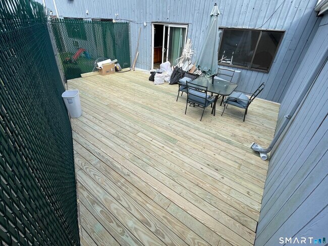 Building Photo - 90 Wakelee Rd