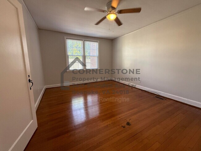 Building Photo - 355 Highland Ave SW