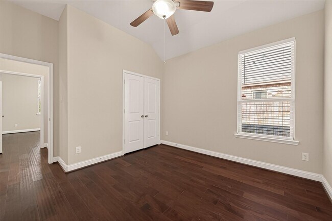 Building Photo - 107 Angel Hollow Ln