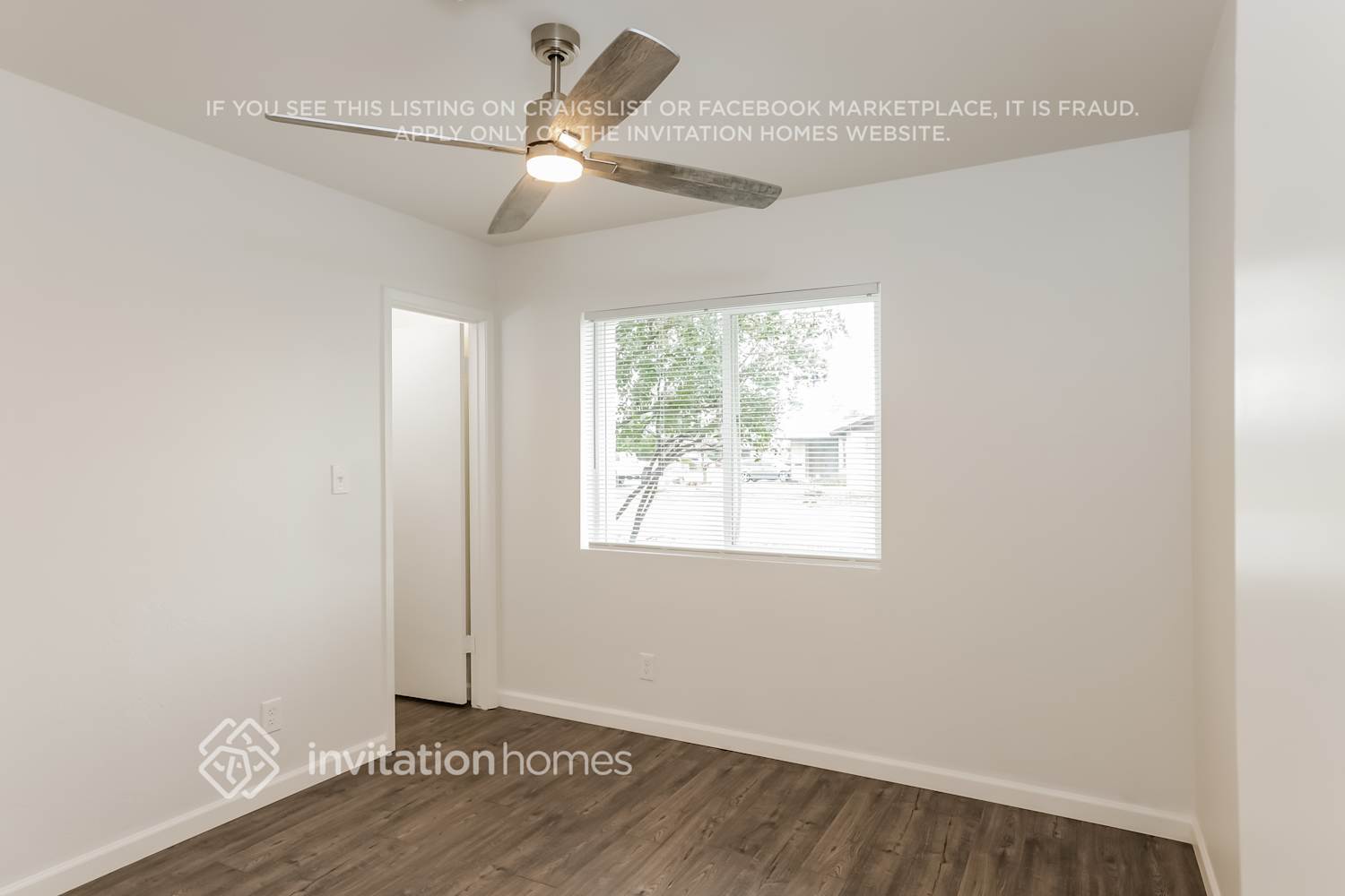 Building Photo - 1631 W Helena Dr