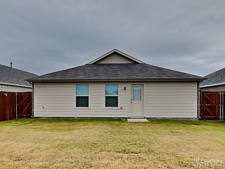 Building Photo - 812 Odlozil Ln