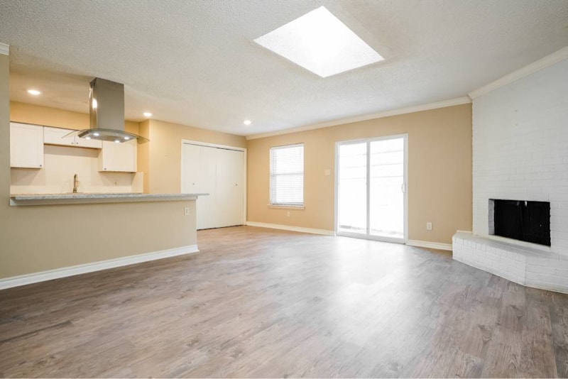 Building Photo - 5415 Vermillion Trail