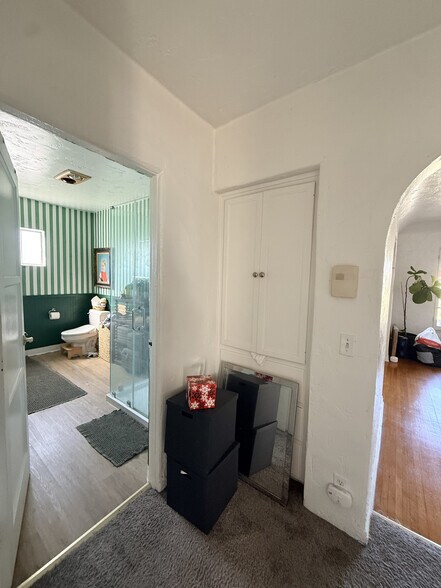 Building Photo - 1416 Ellsmere Ave