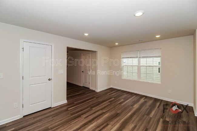 Building Photo - 131 Arden Ct