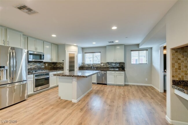 Building Photo - 1525 Spiced Wine Ave