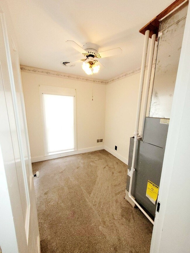 Building Photo - 103 W 1st Ave