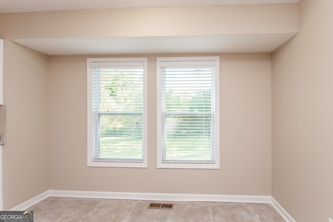 Building Photo - 1420 Denfield Ct