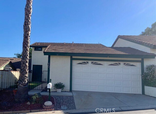 Building Photo - 2641 Condor Cir