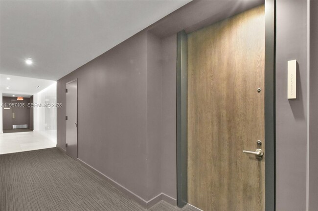 Building Photo - 88 SW 7th St