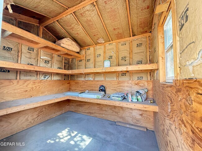 Building Photo - 10405 Ashwood Dr