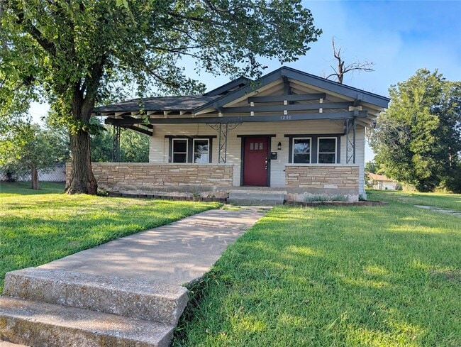 Building Photo - 1200 NW 33rd St