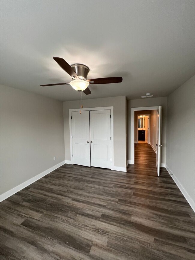 Building Photo - Topper Heights