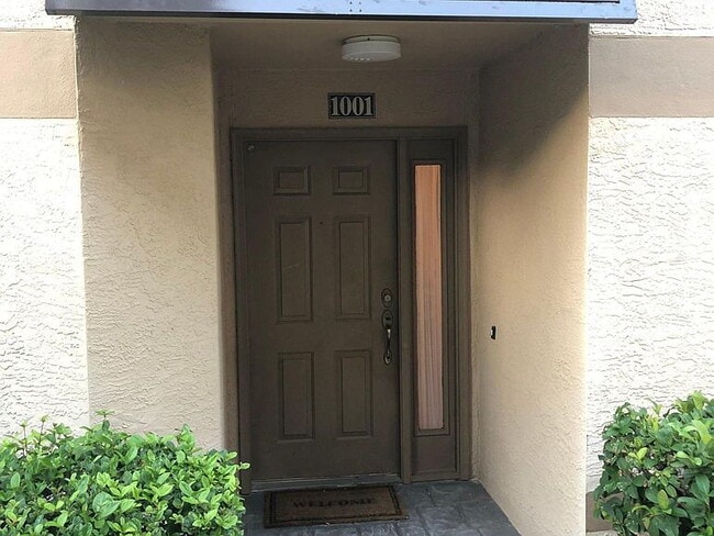 Building Photo - 1001 Normandy Trace Rd