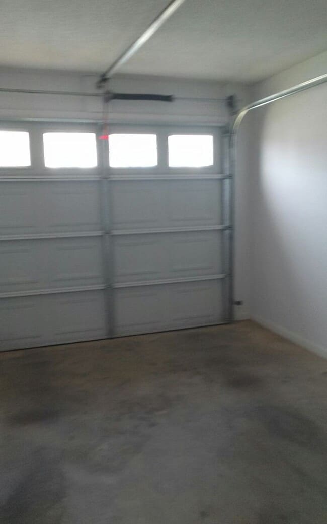 Building Photo - Coming Soon- 112 N. Springivew Drive
