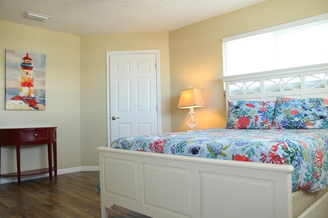 Building Photo - 5038 Alta Vista Ave