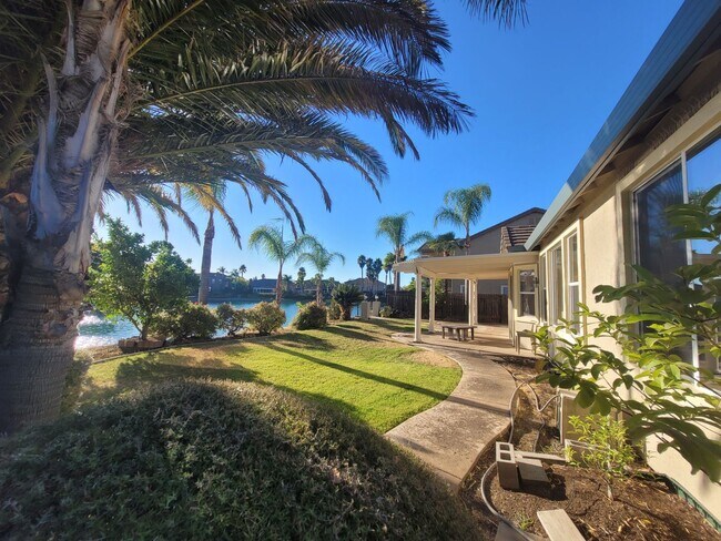 Building Photo - Lake front home in Westlake in Natomas, gated community