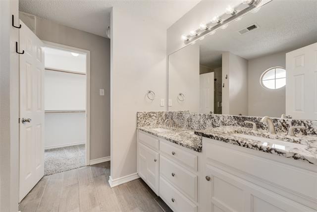 Building Photo - 9406 Chimneywood Dr