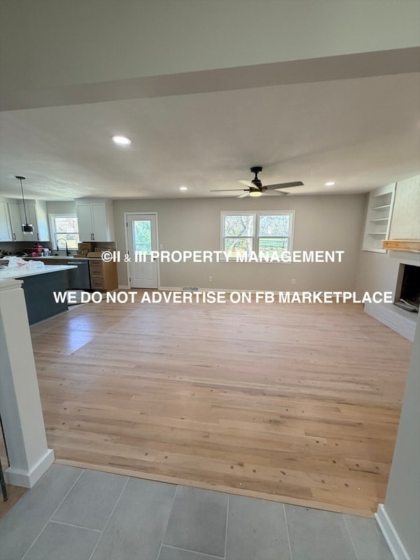 Building Photo - 9209 Hayes Dr