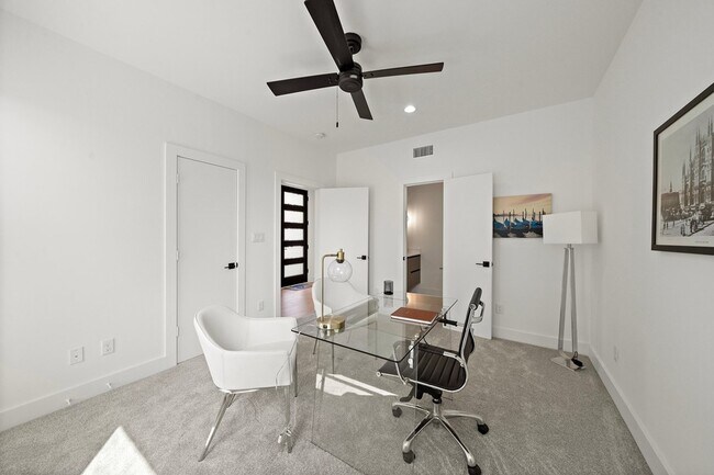 Building Photo - 1607 Barbee St