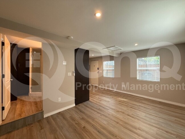 Building Photo - 2519 N Garrett Ave