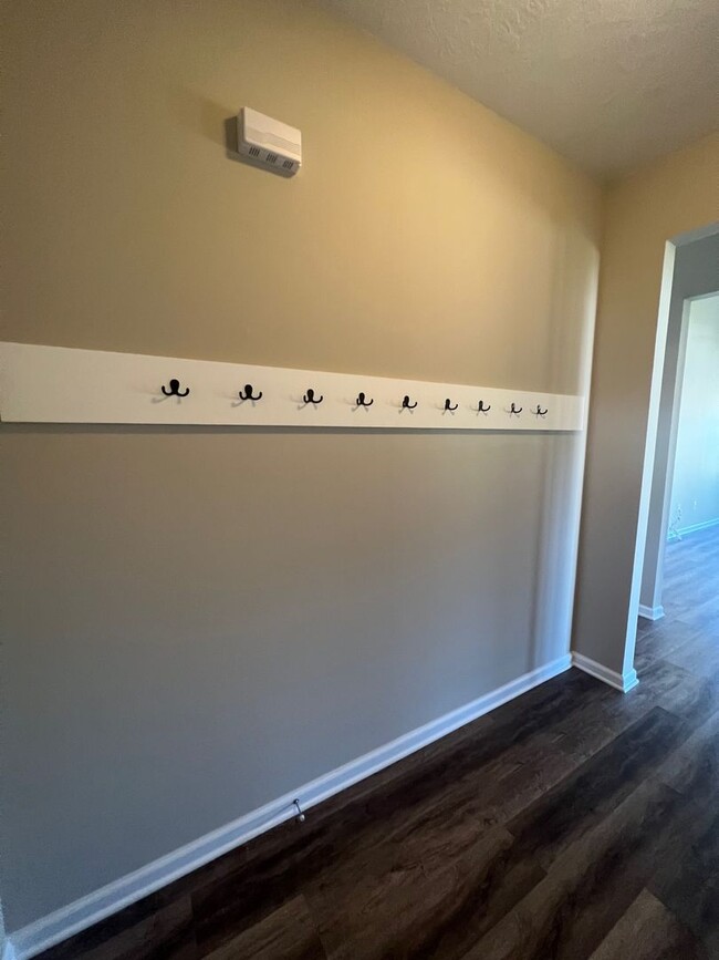 Building Photo - PRICE REDUCED! - 4 Bedroom/2 Bathroom  Home in Thomson, Georgia just off the Bypass - $100 credit...