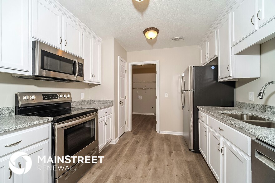 Building Photo - 107 Sioux Trce