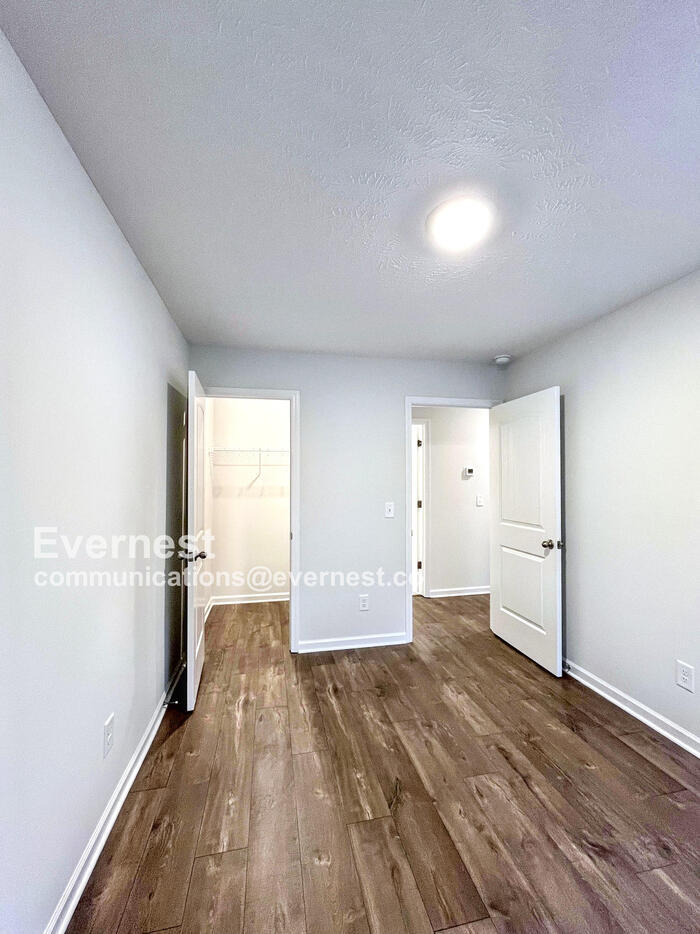 Building Photo - 218 Ansley Wy