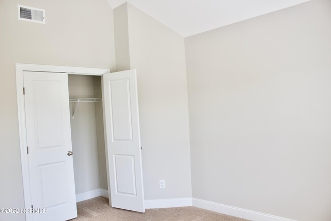 Building Photo - 368 Wheatfield Way
