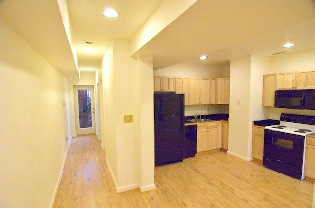Building Photo - 1108 5th St NW