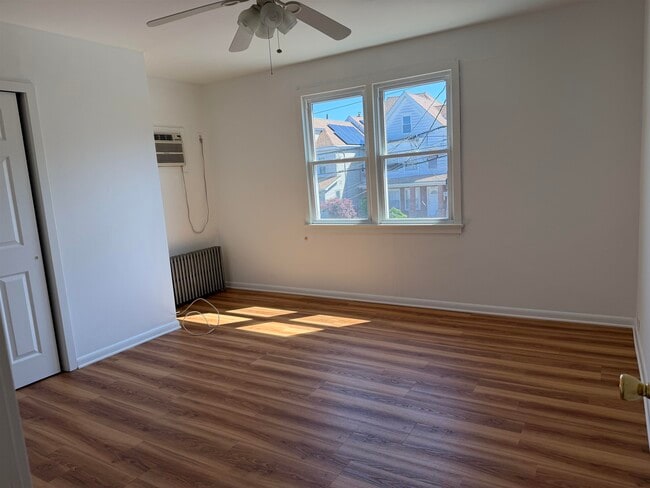 Building Photo - 119 Marsellus Pl