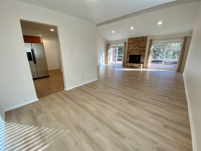 Building Photo - 2 N Waxberry Rd