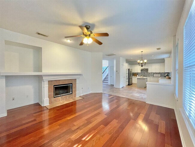 Building Photo - 11 Dalea Pl