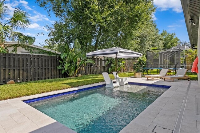 Building Photo - 2107 Branch Hill St