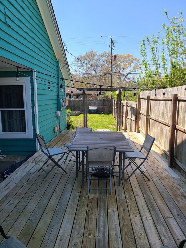 Building Photo - Cozy Home in Prime Location!
