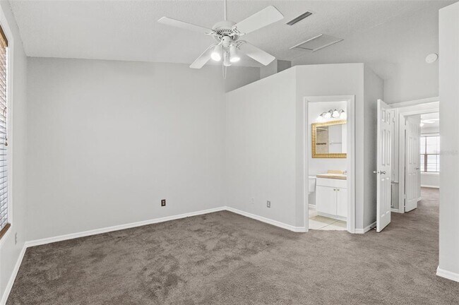 Building Photo - 5709 Dalden Dr