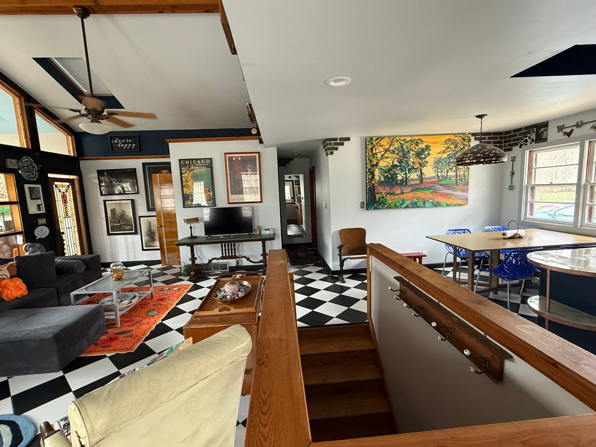 Building Photo - 32275 Center St