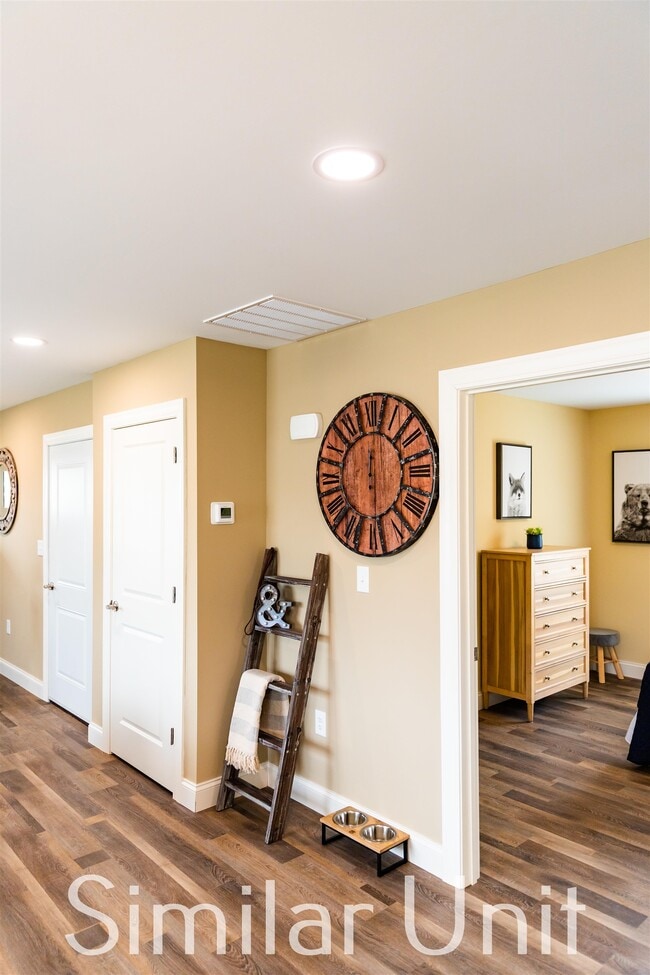 Building Photo - 83 Judy's Wy