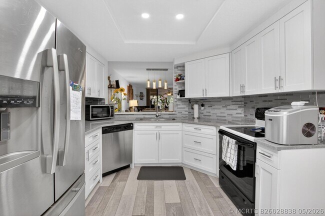 Building Photo - 7254 Clunie Pl