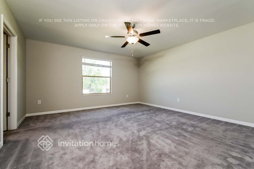 Building Photo - 1540 Blue Rose Dr
