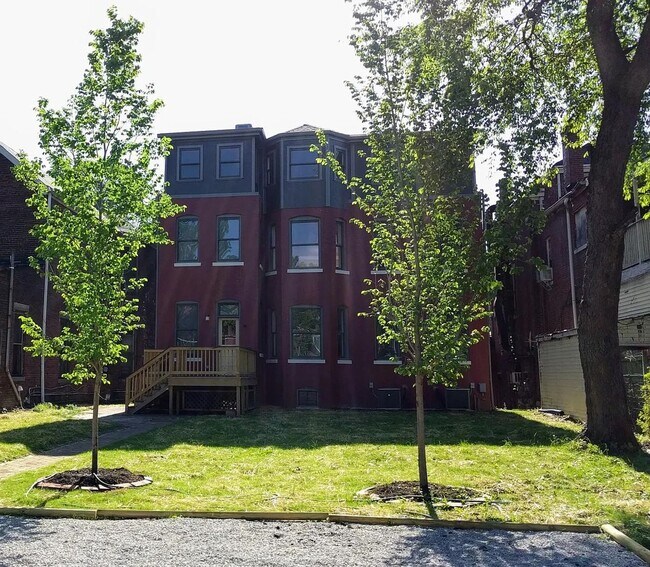 Building Photo - 1392 S 2nd St