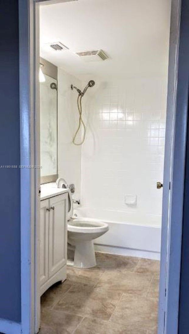 Building Photo - 5200 NW 31st Ave