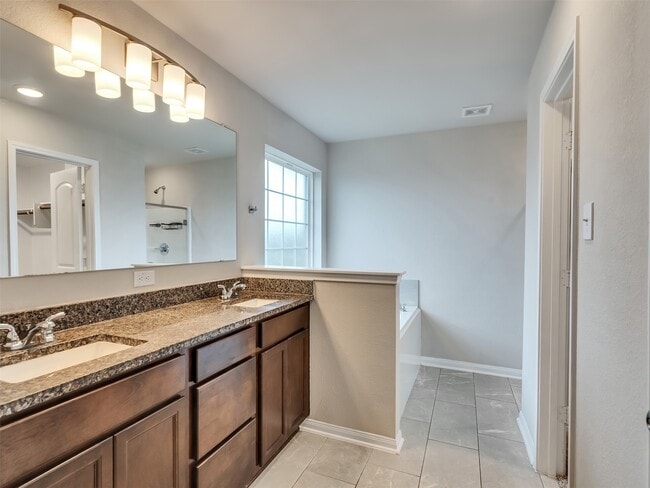 Building Photo - 8216 Tourmaline Wy