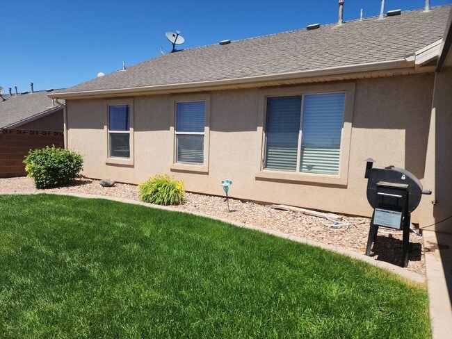 Building Photo - Southern View Subdivision Townhome