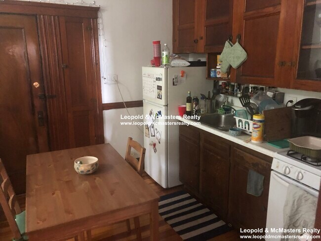 Primary Photo - 22 Bellevue St