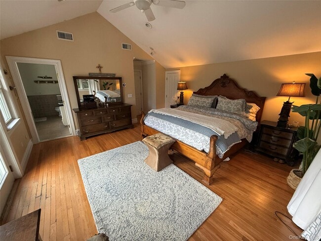 Building Photo - 2465 Fairway Dr