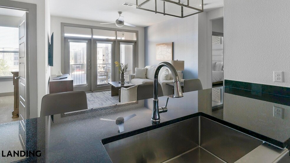 Building Photo - 300 Enclave Dr