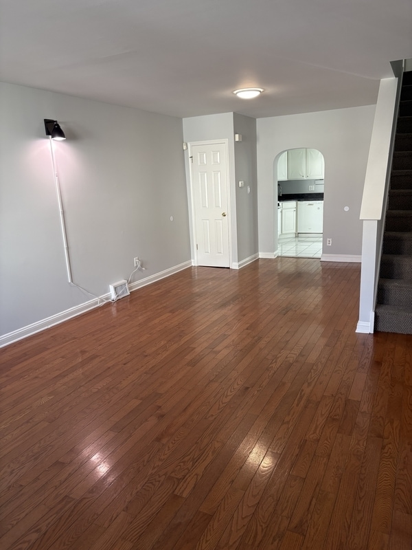 Building Photo - 1136 Mifflin St