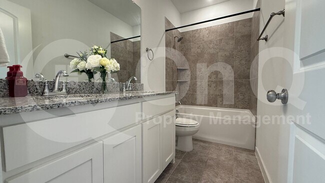 Building Photo - 872 TX-5