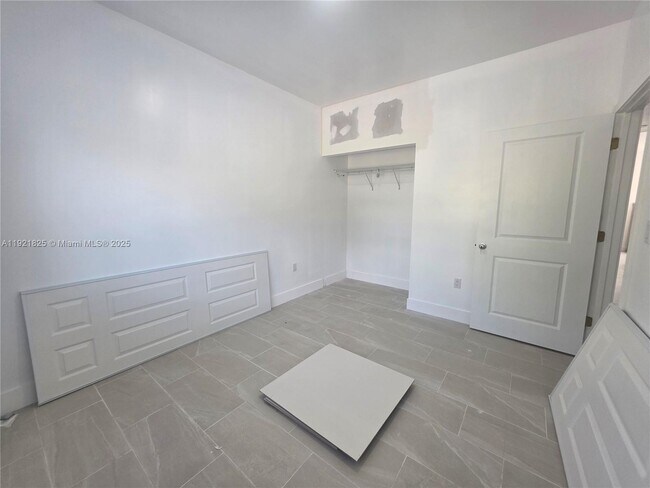 Building Photo - 21210 SW 119th Ave