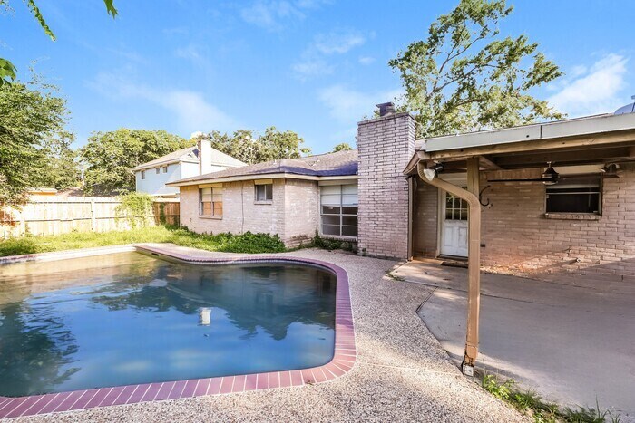 Building Photo - 4310 Mossygate Dr